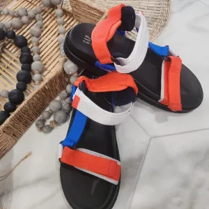 [ GAP] New with tags,-  boys size 3/4  strappy coral,blue b&amp;w strappy sandals.
