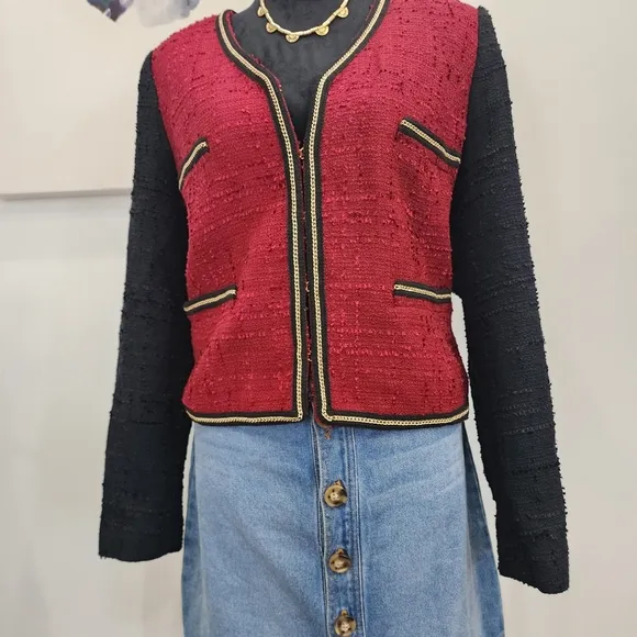 [ MNG] suit blazer top- STUNNING RED BOUCLE TWEED- BLAZER JACKET W/ CHAIN DETAIL