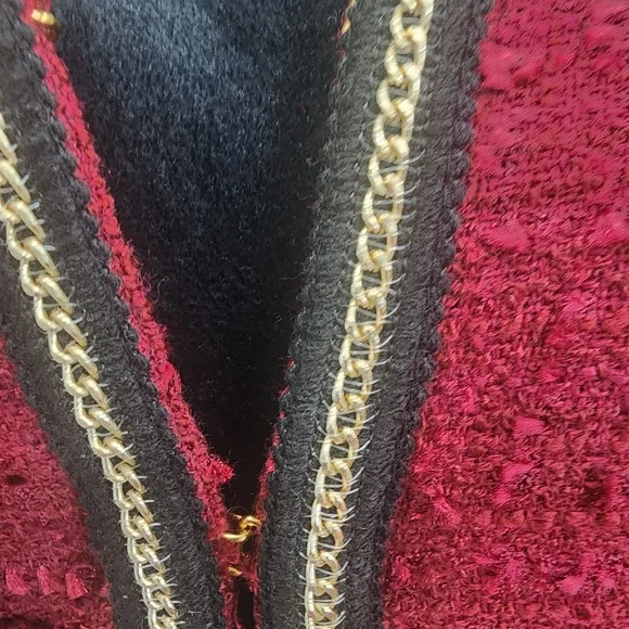 [ MNG] suit blazer top- STUNNING RED BOUCLE TWEED- BLAZER JACKET W/ CHAIN DETAIL