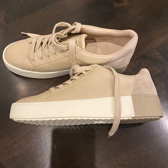 🆕 Vince Bensley Mixed Leather Low-Top Sneakers