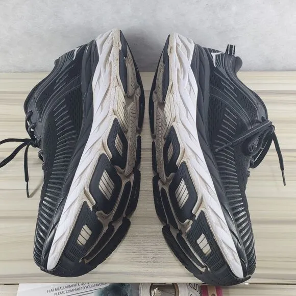 11 Hoka One One Men's Bondi 7 Black White Sneakers Shoes Running