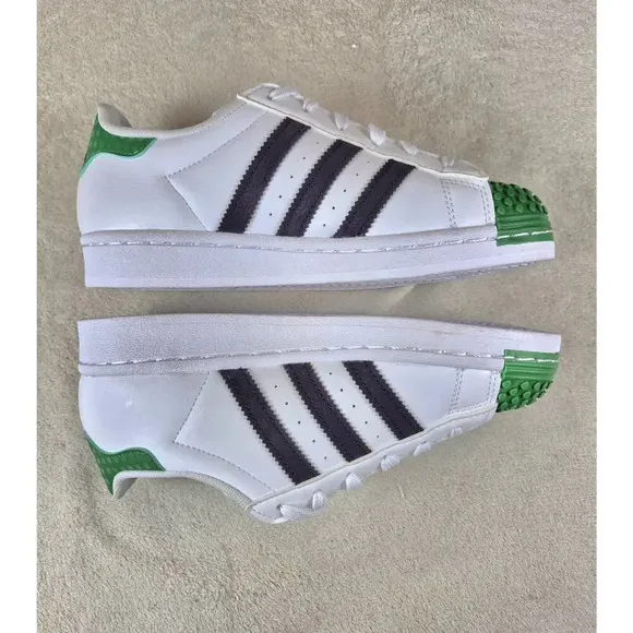 $80 Adidas Superstars X Lego Shoes Sneakers KIds Youth US 3.5 White Green H03958