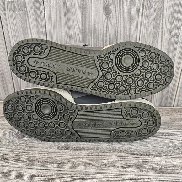Adidas Forum 84 Low Home Alone 2 Pigeon Sneakers - Men's US Size 11 - NEW