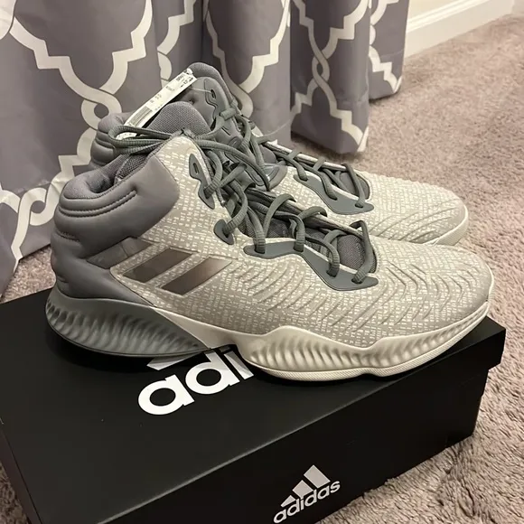 Adidas Mad Bounce 2018 basketball shoes sneakers new grey mens size 14