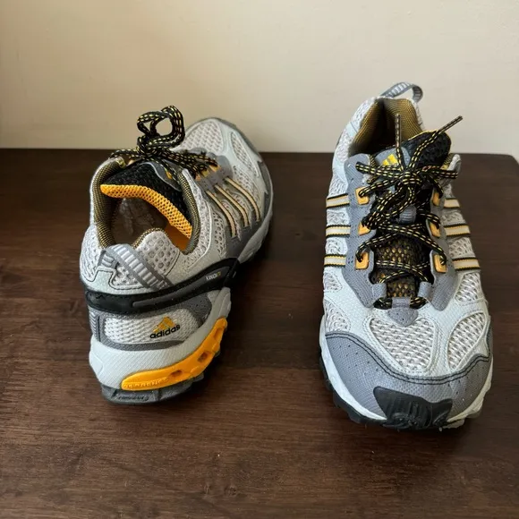 Adidas Men Running Shoes Size 8.5 new not box