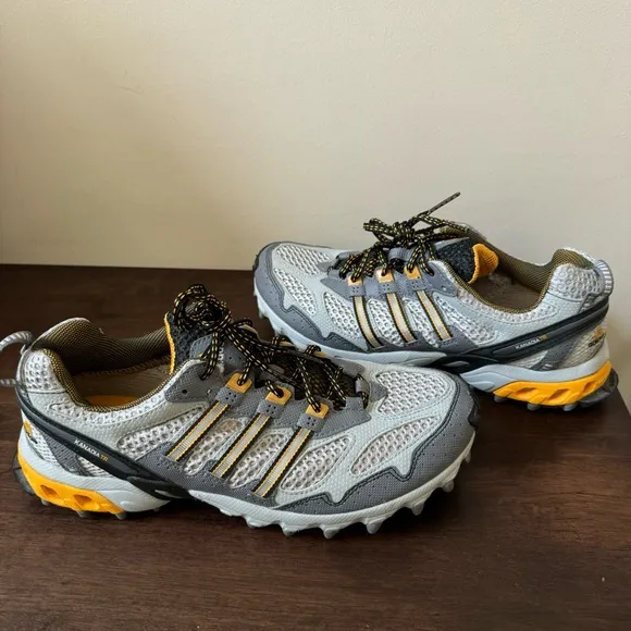 Adidas Men Running Shoes Size 8.5 new not box