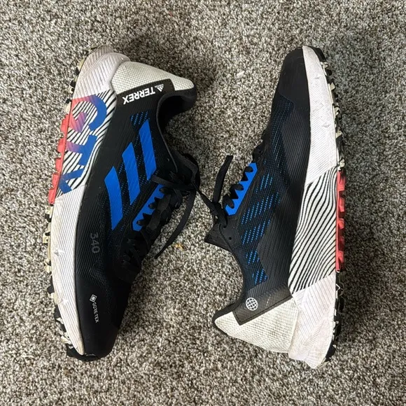 ADIDAS Men's Terrex Agravic Flow 2.0 Gore-Tex Running Shoes Size 12.5