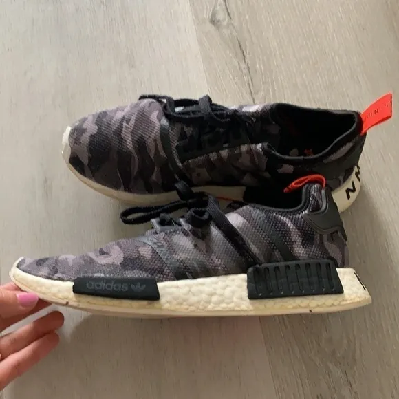 Adidas NMD Como The brand with 3 stripes shoes