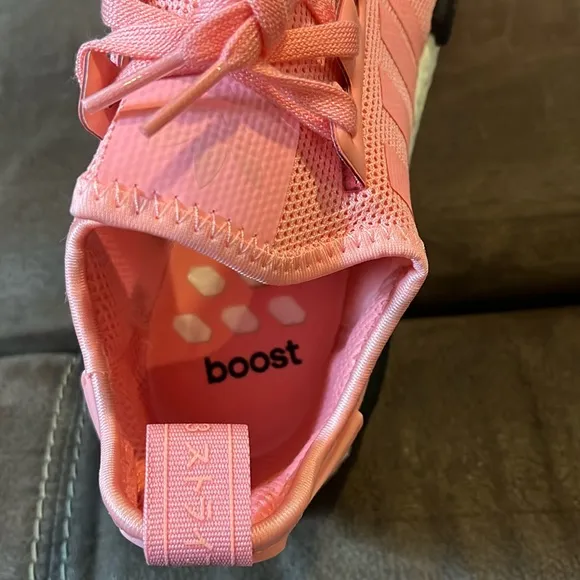 Adidas NMD_R1 J shoes sneakers new pink Big Girls GS B42086 NMD R1 Youth Sizes