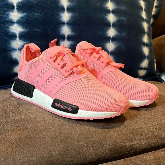 Adidas NMD_R1 J shoes sneakers new pink Big Girls GS B42086 NMD R1 Youth Sizes