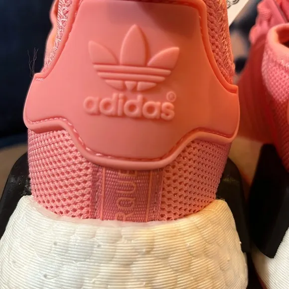 Adidas NMD_R1 J shoes sneakers new pink Big Girls GS B42086 NMD R1 Youth Sizes