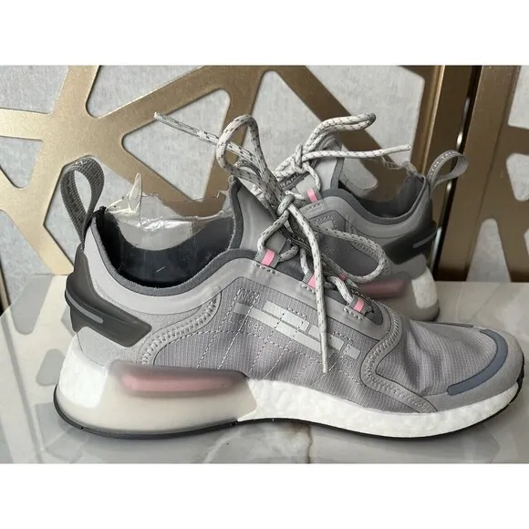 adidas Originals NMD_V3 Big kids Girls Sz 7 y Youth running shoes Eu 40 Sneakers