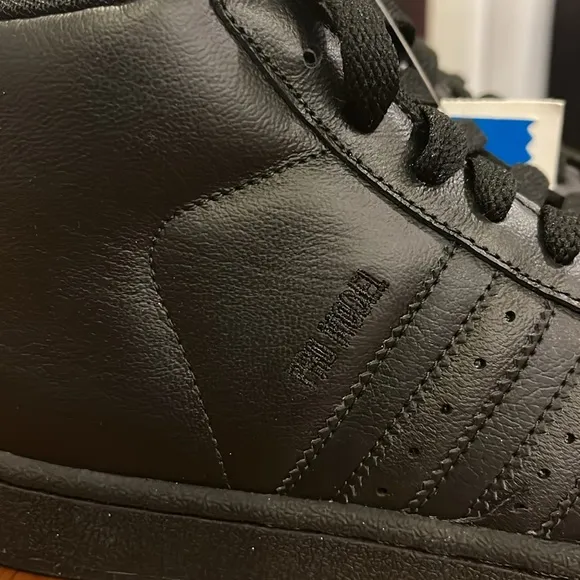 Adidas Pro Model J shoes sneakers new black Youth Boys Girls Size 4.5