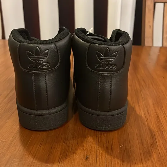 Adidas Pro Model J shoes sneakers new black Youth Boys Girls Size 4.5