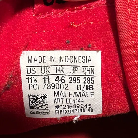 Adidas Red Continental 80 Sneakers Shoes  EE4144. Men's Size 11.5