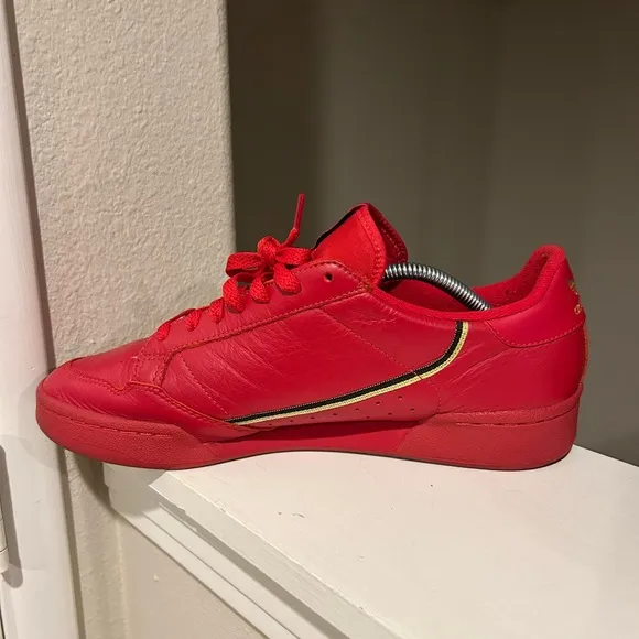 Adidas Red Continental 80 Sneakers Shoes  EE4144. Men's Size 11.5