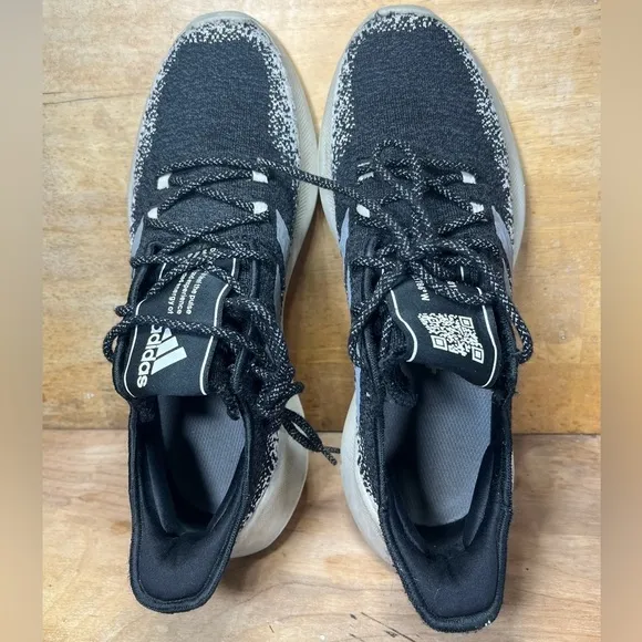 Adidas SenseBoost Mens Size 10 Running Shoes Sneakers Black White F36923