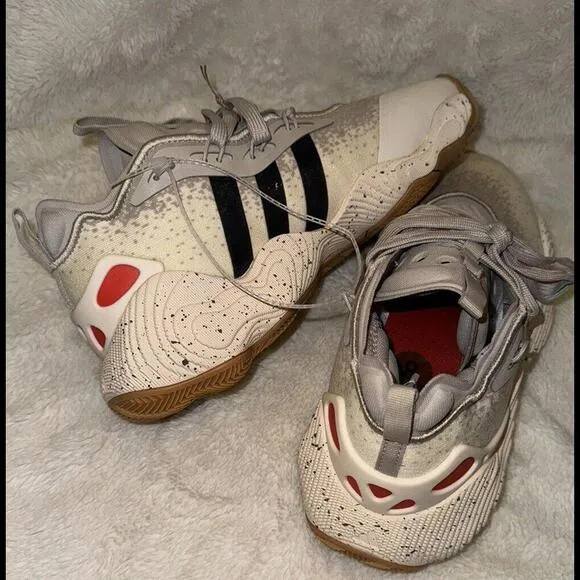 Adidas TRAE YOUNG 3 Unisex Sports Shoes Basketball sz 8