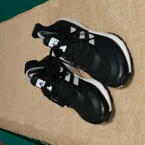 Adidas Ultraboost 22 Cold.Rdy 2.0 Men's Running Shoes Sz 6.5M/8W, Black/White