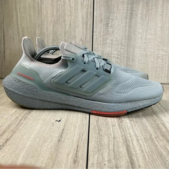 Adidas UltraBoost 22 Magic Gray Athletic Sneakers Running Shoes Mens Size 11