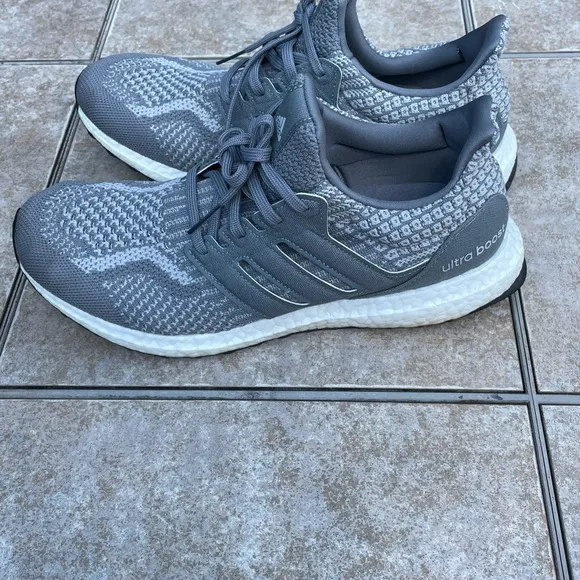 Adidas ULTRABOOST 5 DNA RUNNING LIFESTYLE SHOES
