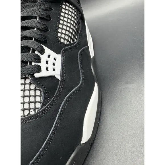 Air Jordan 4 Retro White Thunder Style # FQ8138-001 Size 13