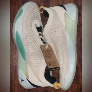 Air Jordan Luka size 16