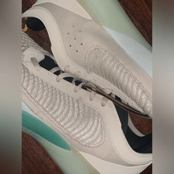 Air Jordan Luka size 16