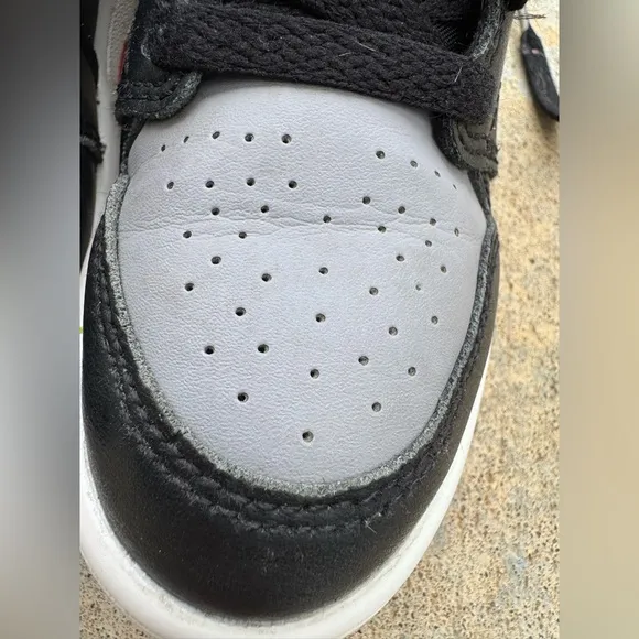 AIR JORDAN Retro 1 Mid Top Shoes Sneakers Black/Cement Grey/Fire Red/White