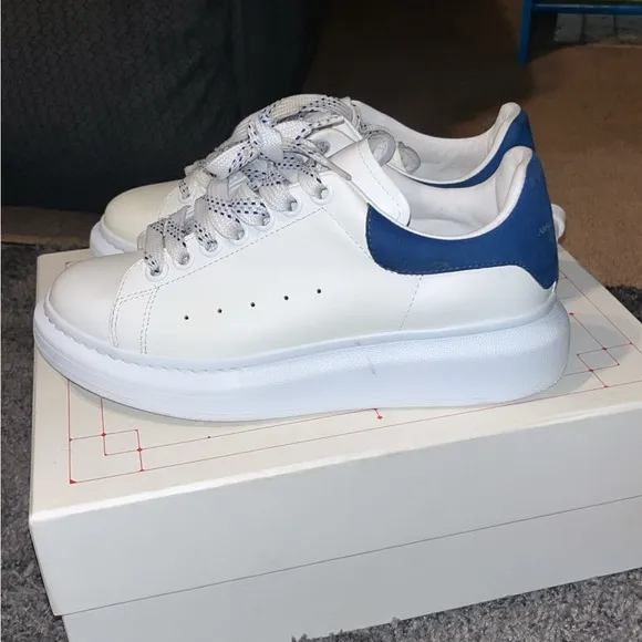 Alexander McQueen Men's White and Blue Sneakers
