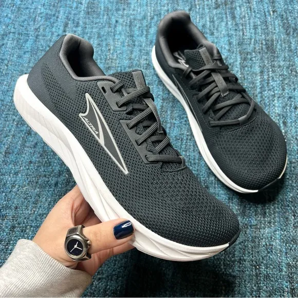 Altra Escalante 4 Running Shoes in Black White