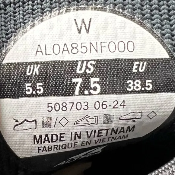 Altra Escalante 4 Running Shoes in Black White