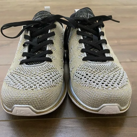 APL TechLoom Pro W Running Shoes Size 8.5 Gold Silver Black Sneakers Metallic