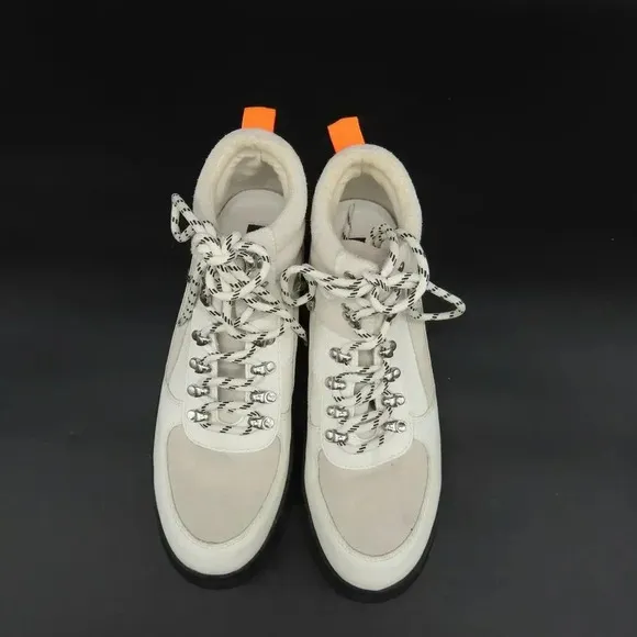 AQUA White 1-1/2&quot; Platform Hike Round Toe Block Heel Hiking Boots Size 10