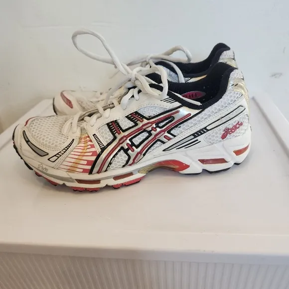 asics gel kayano XII running shoes size 7.5
