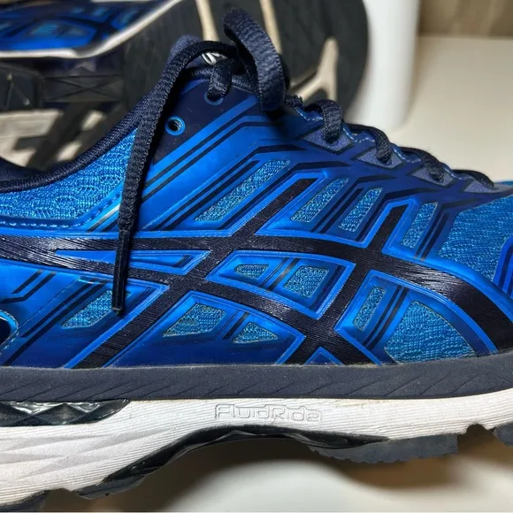 Asics GT 2000 5 Men's 10 Duomax T707N Blue Running Shoes Sneakers
