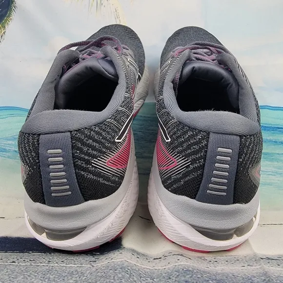 ASICS GT 2000  Running Shoes Womens 10.5