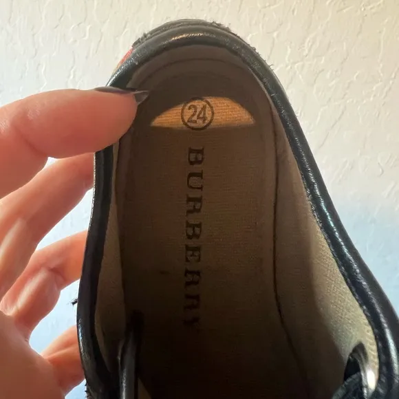Auth Burberry toddler boys kids sneakers shoes size 24