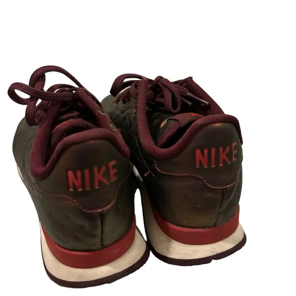 Authentic Nike Internationalist JCRD WNTR Women’s Running Shoes 6.5