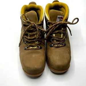 Avenger steel toe waterproof boots size7.5i
