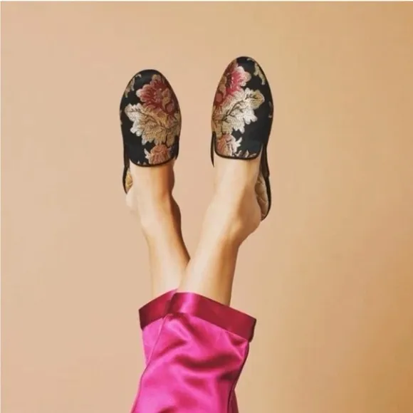 Birdies Phoebe mules  iconic Black and Gold Mules with Quilted Soles women sz9