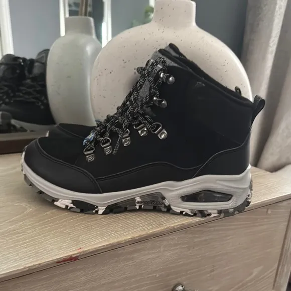 Black Hiking Boots