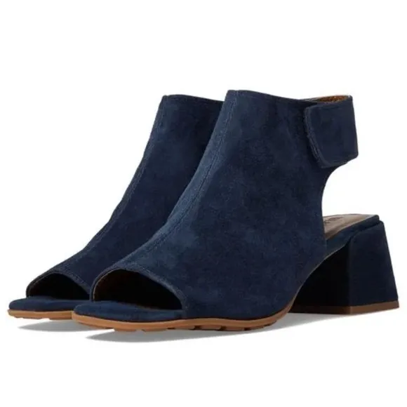 Blondo Blue Suede Maria Waterproof Sandals 11