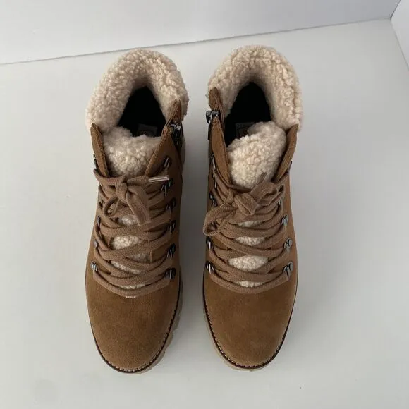 Blondo Devin Waterproof Leather Boots Size 6.5 Hiker Laces up Faux Shearing Cuff