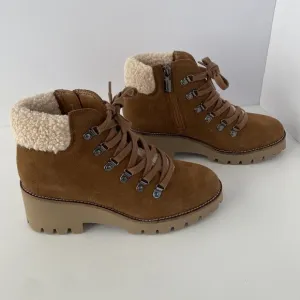 Blondo Devin Waterproof Leather Boots Size 6.5 Hiker Laces up Faux Shearing Cuff