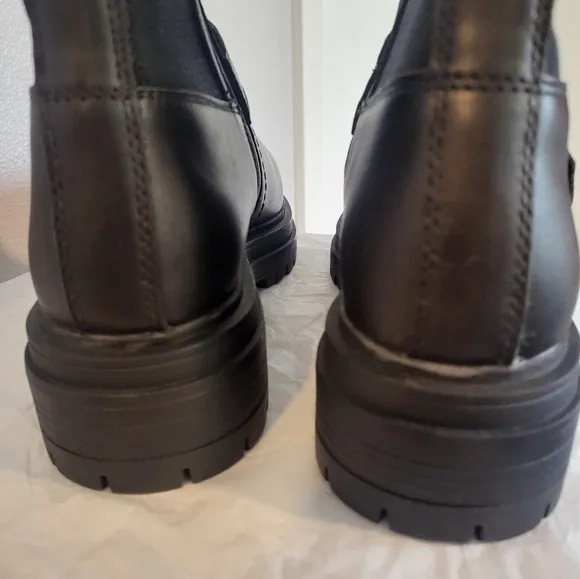 BLONDO Garnet Boots