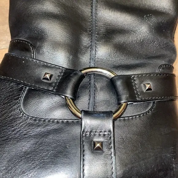 Blondo Women’s Emerald Waterproof Riding Boots.  Size 9.5 Medium.  Leather