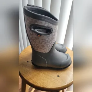 Bogs  Leopard Print Rain and Snow Boots with Waterproof Design Kids rain shoes