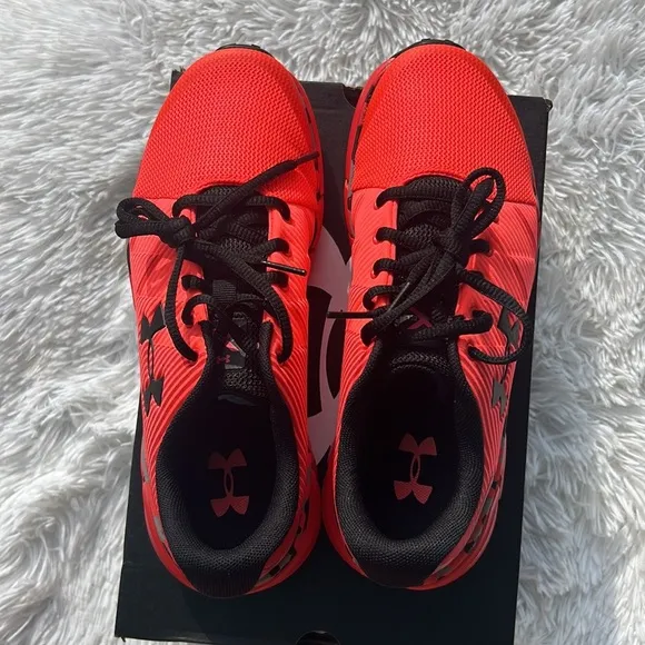 Boys Under Armour X Level Beta Red Scramjet 2 Running Shoes Size 5.5 Youth NEW