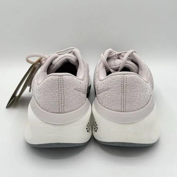 Brand New Women's Nike Versair Platinum Violet‎ Size 9.5 Running Shoe Sneaker